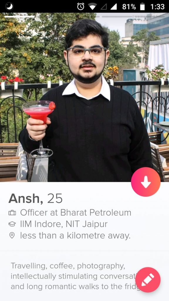 A good Tinder bio is important to improve your top picks. 
