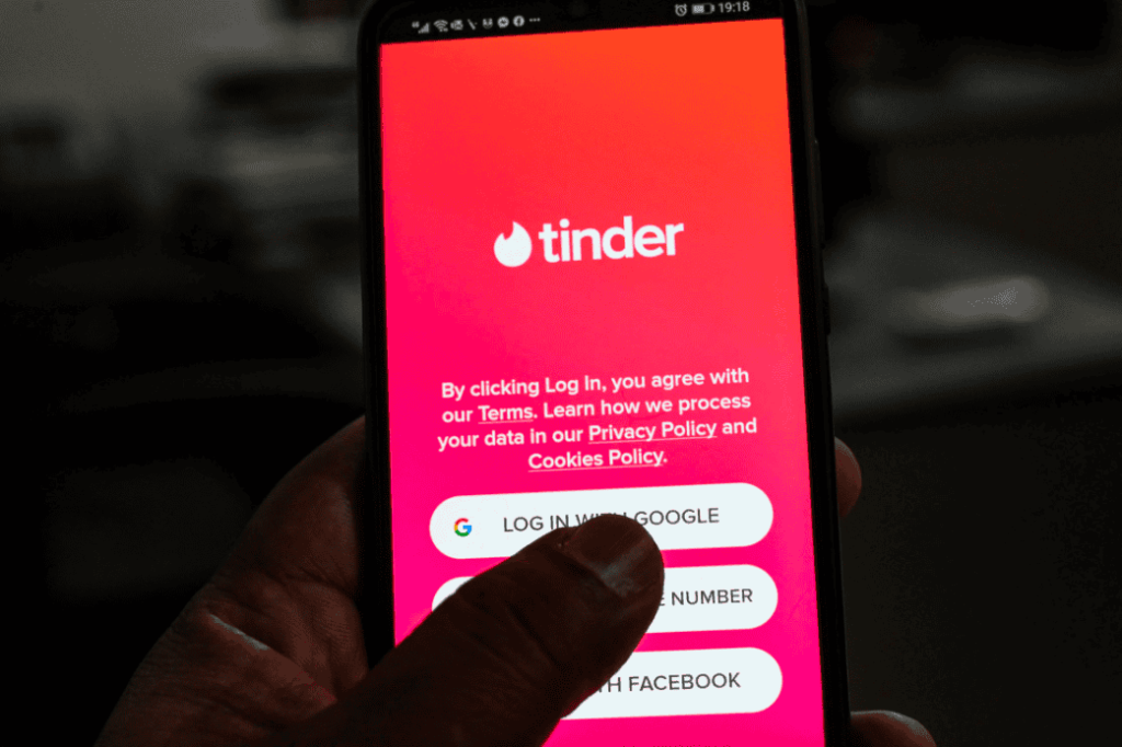 Does Tinder Ban Your Phone Number